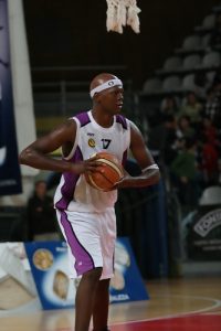 Rob Johnson, refuerzo interior para WTC Cornellà