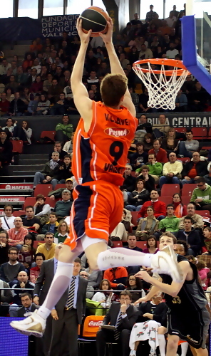Claver no se presenta al draft, Ibaka, Batum y Gallinari, sí