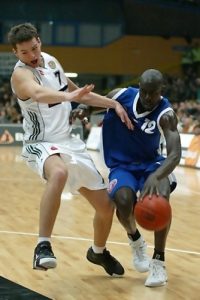 Michael Haynes y Edmund Saunders, nueva pareja foránea para el Lobos