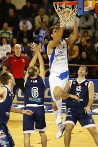 Héctor Manzano disputará la próxima LEB Oro en las filas del Vic