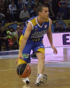 ‘Súper’ Gonzalo Martínez pone en pie al Madrid Arena (con galería de fotos)