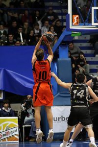 Sólo el cansancio puede con el Alta Gestión Fuenlabrada en Bilbao