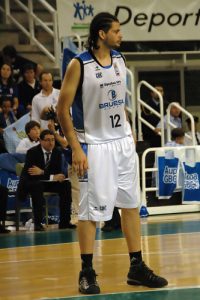 Vítor Faverani alternará LEB Oro (Clínicas Rincón) y ACB (Unicaja)