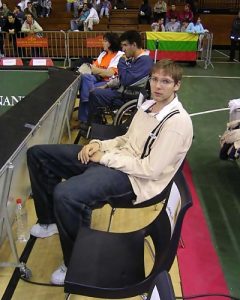 Kaspars Cipruss se lesiona su mano izquierda