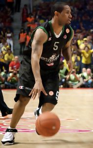 Montepaschi Siena sigue mandando en Italia