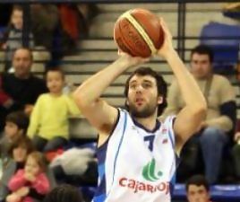 CB Clavijo renueva a Ibón Carreto