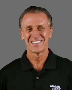 Pat Riley empieza la pretemporada de los Heat con mano dura