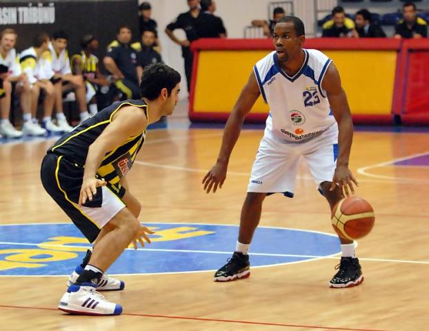 Kammron Taylor retorna a la LEB Oro ¿y Starosta también?