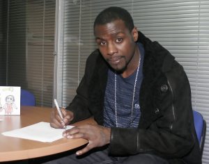 Corey Brewer sustituye a Vonteego Cummings en Estudiantes