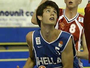 Sotiris Manolopoulos, cedido hasta final de temporada a Palencia