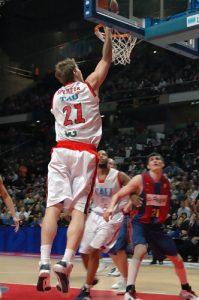 EL-Top16/J4 (miércoles): Lección del TAU en Milán. Málaga, virtualmente fuera de Europa