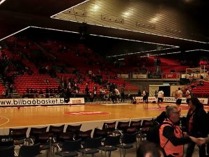 Lagun Aro Bilbao Basket prepara con mimo su partido en el Bizkaia Arena frente al Real Madrid y prueba al joven Tomislav Petrovic
