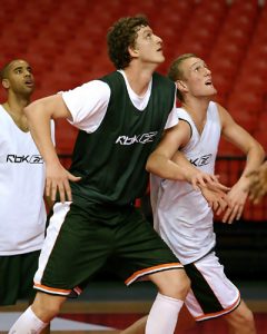 Demetrius Alexander y Patrick Femerling engrosan la enfermería cajista