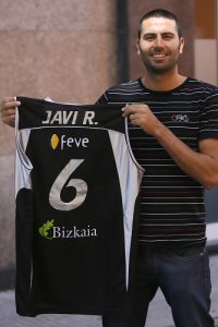 Vía libre para el fichaje de Mumbrú por Bilbao Basket, club que oficializa el fichaje de Javi Rodríguez