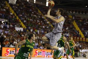 Víctor Claver, sobre jugar en la NBA: “No me siento preparado”