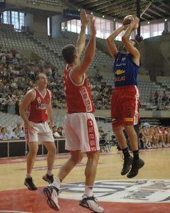 El Akasvayu Vic se refuerza tras la lesión de Chus Aranda