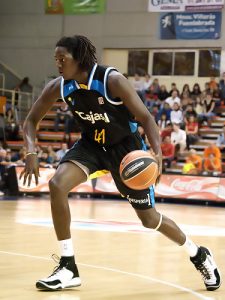 ACB Outside: Warren Carter jugará en Letonia