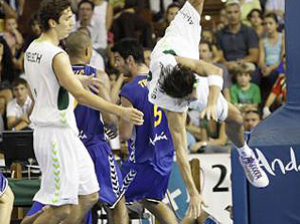 Paso al frente del Cajasol a costa de un voluntarioso Unicaja