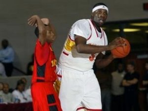 Zoco Mundial: Bandirma Kirmizi recluta a los pesos pesados Tiny Gallon y Frank Hassell. Mehmet Okur retorna a Turquía. Rumores ‘overseas’ para Manu Ginobili, Bologna, y JR Smith, China