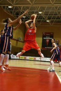 Resumen LF-LF2: Ros Casares y Mann Filter se quedan solos en cabeza. Gisela Vega (Soller), MVP de la Jornada con 42 de valoración