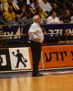 EL-J14 (I); McIntyre pone a Gershon contra las cuerdas con 3 triples seguidos y puñetazo de Milic