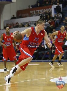 Euroliga 2009/10: Linas Kleiza, mejor anotador. Viktor Khryapa, jugador defensivo del año