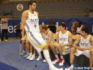 Felipe Reyes cae lesionado y estará un mes de baja