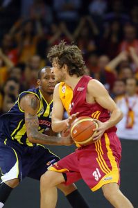 ¡Ligas Ext! Olympiacos gana a Panathinaikos, Air Avellino se desinfla, Jasaitis ya brilla en Turquía y Cibona suma y sigue. Finaliza la primera fase en Argentina y Asvel sigue en crisis