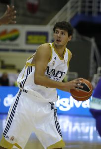 EL- J10 (jueves); Baskonia asciende a la segunda plaza, Madrid la mantiene, mientras Barcelona y Unicaja no consiguen escalar de la tercera