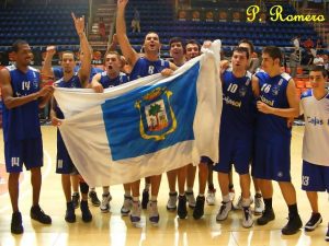 CD Huelva planifica ya su proyecto en Plata renovando al técnico y a dos jugadores