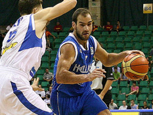 Resumen Eurobasket 09 (Jor. III): Turquía, Grecia y Francia, únicos invictos. España y Lituania pasan con apuros. Dragic – Navarro – Diaw – Turiaf – Asik, Quinteto de Solobasket. Seguimiento a los ACB