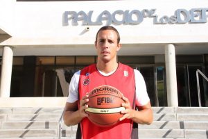 Óscar González, elegido para formar parte del Hall of Fame de Pittsburg State University (incluye entrevista)