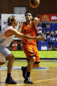 Resumen Adecco Plata (Jor. II): 6 equipos toman la cabeza. Regal Barça B pierde en casa lo ganado fuera. Carles Bivia, el base que recogió 11 rebotes