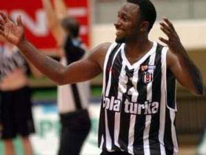 ¡Ligas Ext: crisis del Partizán y Cibona; Cholet, líder en solitario y Armani Jeans invicto; Panionios resurge de sus cenizas; S. Hernández deja la selección argentina y Chatman se viste de Iverson!