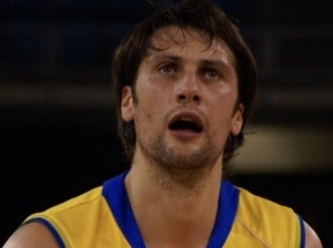 El bosnio Damir Krupalija, sustituto de Hervelle en un Bizkaia Bilbao Basket que estrenará patrocinador