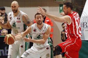 ¡Ligas Ext: Marko Jaric firma su mejor partido; Matt Walsh, castigado por su entrenador; Saric y Valanciunas dominan Europa; fin de la liga regular en la Liga Adriática y debuta Lou Roe en Argentina!