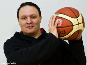 El español Arturo Álvarez es el nuevo entrenador del Uberlandia brasileño