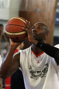 Shalawn Miller volverá a liderar al Gandia Bàsquet