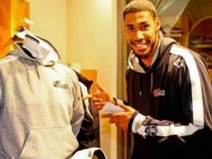 Lega (J7): Mustafa Shakur se destapa con 30 puntos y el MVP semanal en su debut con el Casale; Cantù, con un gran Basile, y Montepaschi igualan a un Emporio Armani que descansó