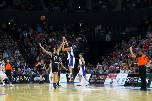 EL  J8 (miércoles) Basile acalla Miribilla, Efes Anadolu pasa al Top 16 mientras Motiejunas bate el record de rebotes defensivos en un partido