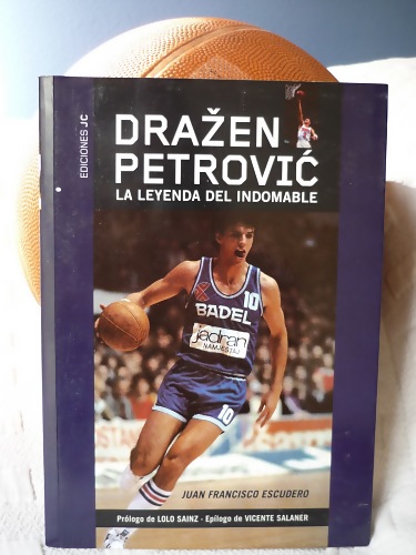 ‘Drazen Petrovic. La leyenda del indomable’ ya puede volver a desgustarse en las librerías