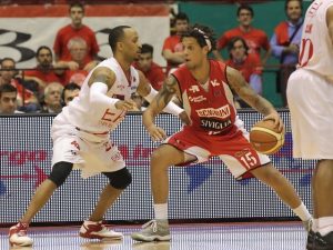 EA7 Emporio Armani Milán tiene a punto la renovación de Hairston y el fichaje de Hackett; Hendrix, oficial