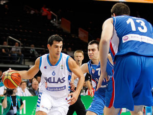 Grecia somete a una triste Serbia y gana el billete al preolímpico (87-77)