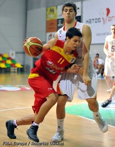 Luis Conde, primera pieza del Clínicas; Gatell sigue en Peñas Huesca