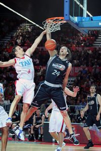 Xacobeo Blu:Sens se hace con Pasalic; el próximo será Dmitry Flis