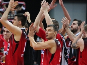 ¡Ligas Ext: James White y DaShaun Wood, MVPs de Italia y Alemania; Iverson ya conoce la victoria y Vujcic brilla en el Efes; caen Partizán y Cibona en la Liga Adriática y el Le Mans en Francia!