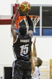 VEF, campeón en LBL; Nymburk, sin piedad; Budi, a un pasito y en NBL, a brazo partido