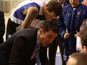 Gonzalo García de Vitoria amplía su contrato con el Melilla Baloncesto una temporada