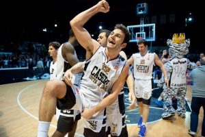 Lega (J10): D’Ercole baja de la nube a Cimberio Varese. Emporio Armani  vuelve a perder en casa. Italia celebra la European Basketball Weekend. MVP para Trey Johnson (Biella) y agresiones de ultras