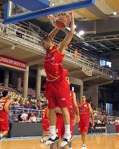 Los abonados del Pamesa verán gratis a España